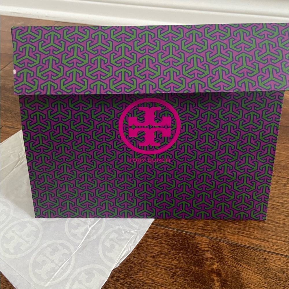 Tory Burch Envelope Gift Bag with Tissue